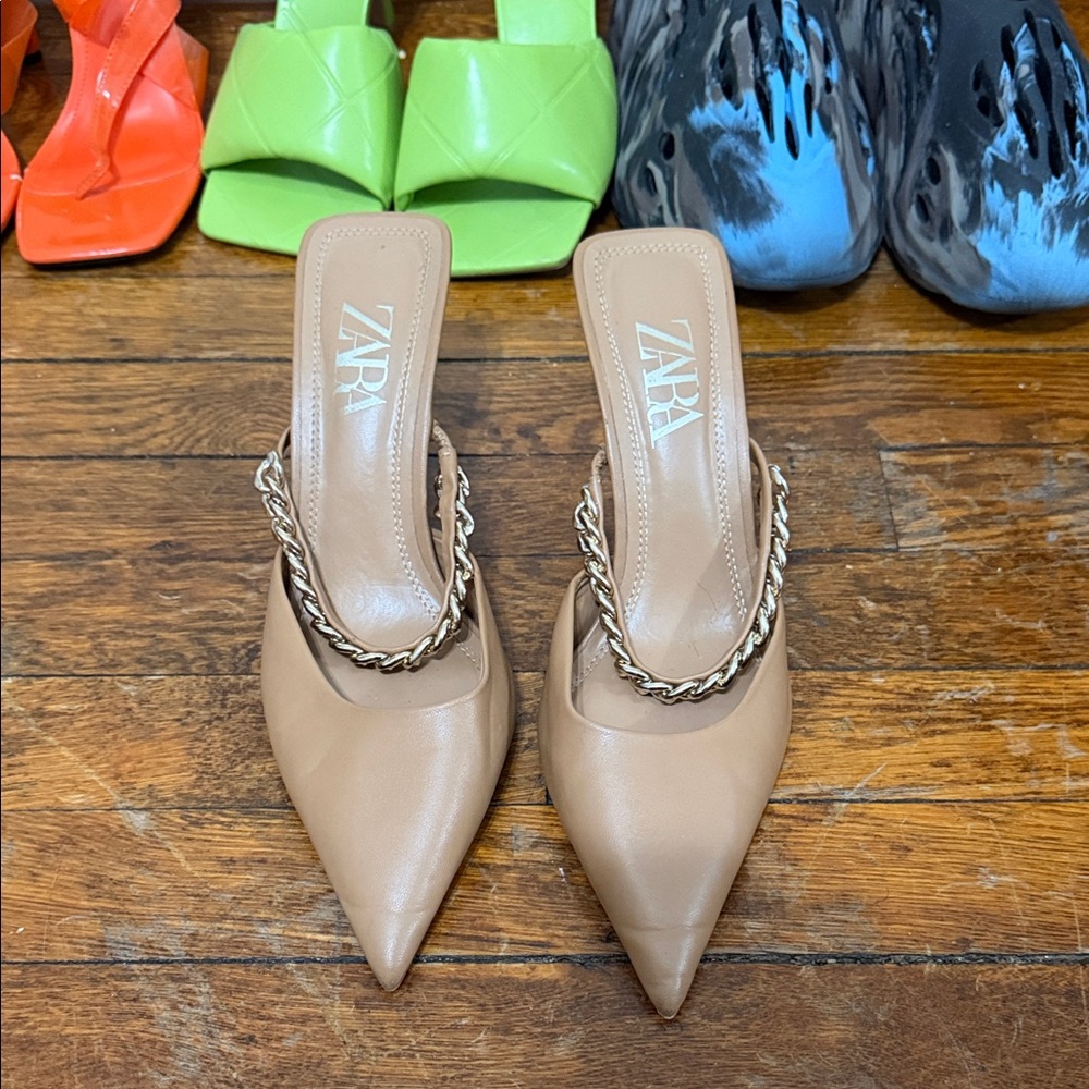 Zara Brown Gold Chain Accent Heels